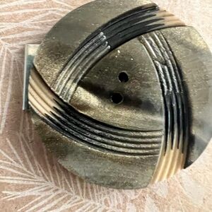 Attractive vintage buttons